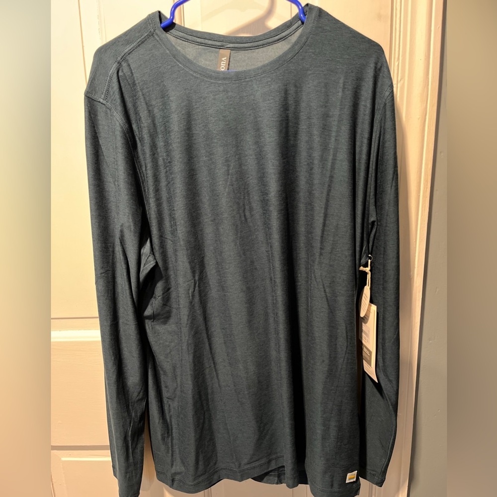 Vuori - Strato Tech Long Sleeve Tee - Navy Heather